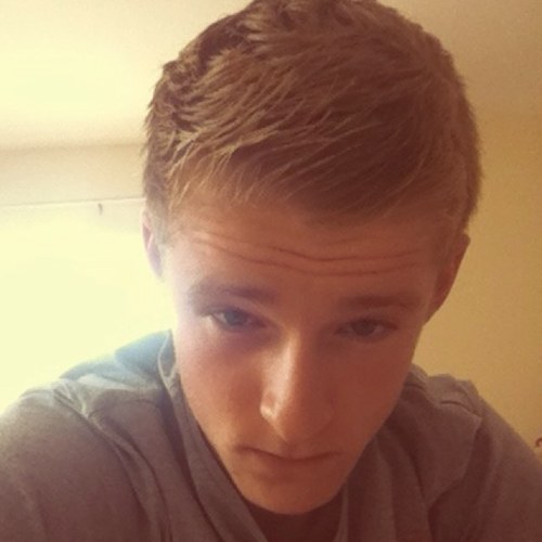 Brodie_Miles's profile picture. snapchat me brodizzle95