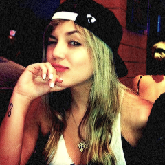 I can not explain how much you meant for me and I love you very miley cyrus ♥