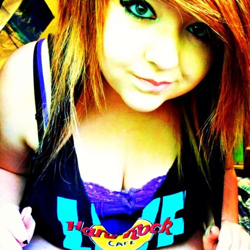 I'm just like every other teenage girl looking for her place in this world of utter chaos. So if you looking for a noname girl, I'm right here. :)
