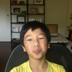 My name is Daniel.        I like sing and dance , go to the beach , listen music ,  go to school and class, I like celeb , study at home .