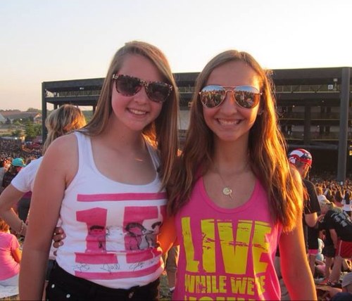 LWWYlove1D's profile picture. CAUTION Huge One Direction, Harry Potter, Hunger Games, The Band Perry and Divergent fan! (I have seen both The Band Perry and One Direction in concert!!!) xxx