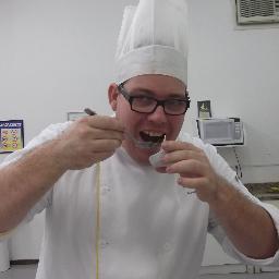 Formado em Gastronomia 

Curta no Face @O Humor do TerroR