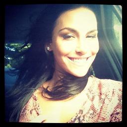 Mel Fronckowiak minha musa inspiradora,com esse seu sorriso fascina a todos...@melfronckowiak