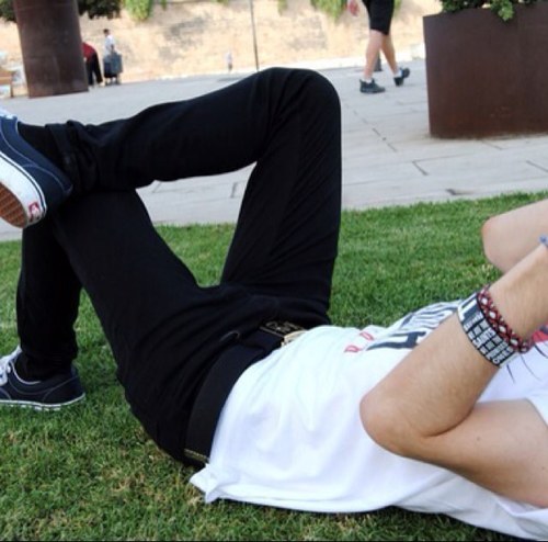 Just another boy. 18 & still learning how to handle friends, family, love & basically the world.