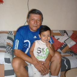 feliz de tener una linda familia ...