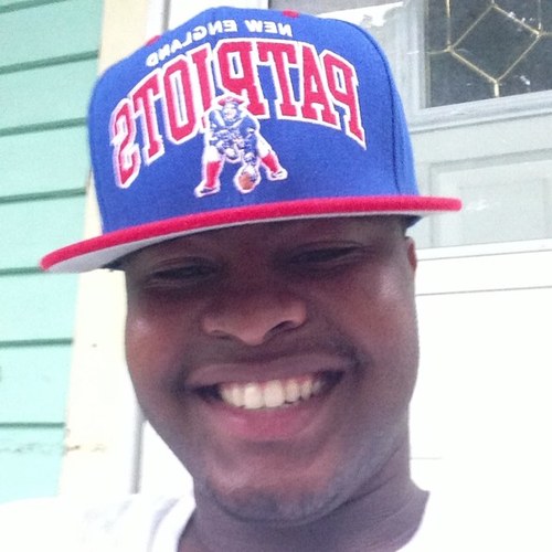 I'm 5'4 am fully jamaican born and rise there am now living in boston MA...... That's all yall need to know...