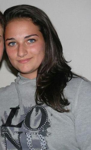 Dans la Vie c'est soit tu Mange soit tu est mange. / Folllow Moi, Je Follow Back 3 / Facebook ; Skype : Manon Bellenoue / http://t.co/Kl5jmZJUyc