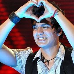 Amo meu LUANZINHO♥
  Te amo mais do que tudooooo  My Life Luan Santana @luansantana