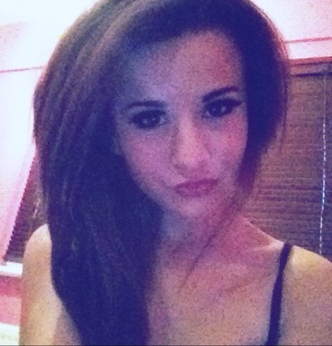 soph_hillsss's profile picture. i follow back x x