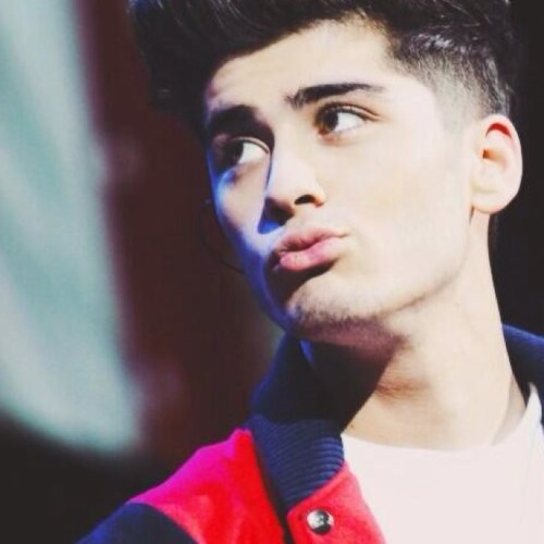 since i gave you a free follow please follow @ziallmissyou
thanks ily xx