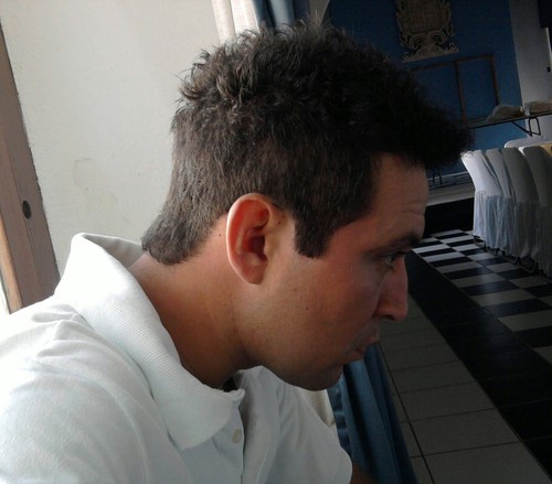 Zeerch8's profile picture. solo hazle como yo... sonriele a la vida y manten la esperanza que mañana no sera como hoy...