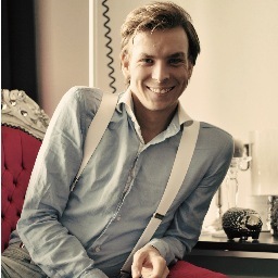 SEO - Journalist - Content blijft King - Culinaire veelvraat - Schrijvende rechterhand van vele ondernemers - Blogger - Volg me voor de állerbeste teksttips!
