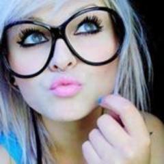 ♡ Se escribe Mujer y se cuida, se quiere, se ama y se le respeta. ツ