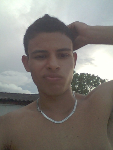 Um Nino Simples ,
  ,   O Galã Da Mamae u.u