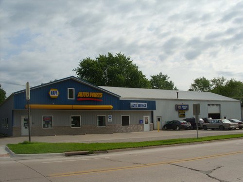 We are a full service, automotive repair and maintenance shop serving the Kalona area and surrounding communities for over 35 years.