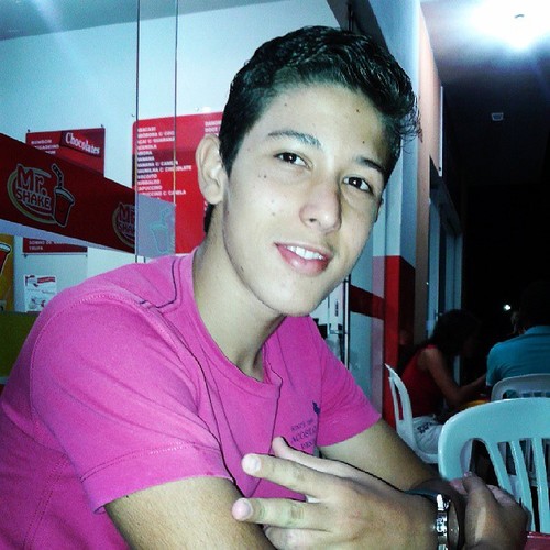 Estudante da E.E. Dr. José Pacheco Pimenta , curso 9° Ano.
Time do Coração : Cruzeirão s2 (yn