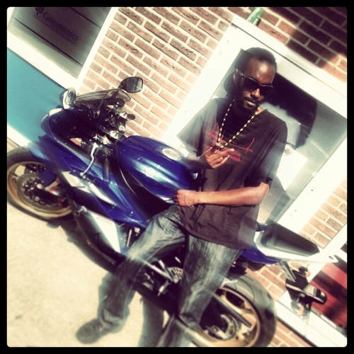Chantaℓ∂t a up comin Reggae/Danchehall Singjay/Vocal effects & samples/ #TEAMFOE #TEAmMotivatedMovement/chantamusic@gmail.com
