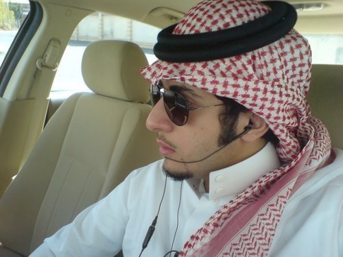 سئمت مُلاحقة الأشياء،
الآن لا يهمني ما سأنال وما سأُمنَع منه.
لا أُريد إلا الرضا، أن أمضي هادئة بداخلي سلام لتقبّل كل ما يحدث لي ولو مُخالف لرغبتي تمامًا.