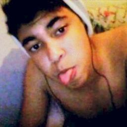 Pretty, Handsome, Perfect, All You Want, All You Need, I Can Be Your King, Can Be Everything You're Not. (In Love With Giulia Brandt) :\