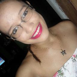 Biografia?
Nαo importα o quє єu diigα,
Vocє irα vαlorizαr pєlo quє vê,
julgαr pєlo quє ouviu
e opinαr pєlo quє conhєcєu (!)