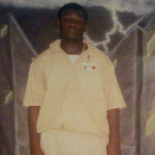 Goofy a.s nigga tryna kick it w. no legs