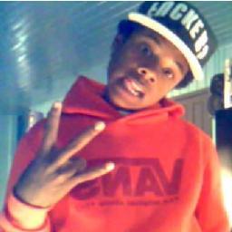 MEU chatinho , e de mais ninguem . #MORRAMDEINVEJA u-u s2 \ tteamo coisachata - @01CLORETS ♥