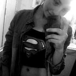 Hola;) me llamo victoria andra cuevas santibañez :) dime vito 1313 me encanta JADEN SMITH , lo amo:c, y eso ... MSFTSrep3