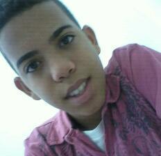 Luto pelo oque quero, corro atrás dos meus sonhos , pois só quem sonha consegue alcançar! (: