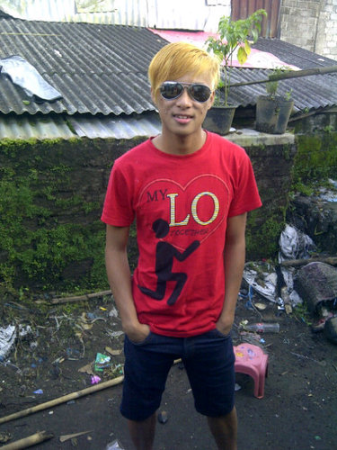 @School Smk Tomohon@follow my twitter @rano pungus add my Facebook rano pungus