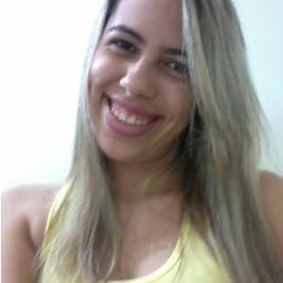 Independente do que me disserem, respondo sempre com um sorriso. Porque ser inconveniente é comum, mas ser superior, é uma raridade.