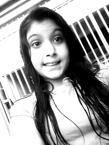 Manuela Marinho 12 anos.... Nada melhor do que derrubar com um sorriso, quem um dia te machucou com uma lágrima!