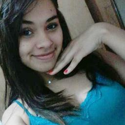 Eu sou feliz assim, andando com os loucos, rindo de tudo a todo momento. eu nasci pra ser feliz, feliz assim do meu jeito {..}