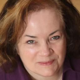 Empowerment coach guiding women into happiness that struggle with feeling like a doormat and want to be in control of their lives.