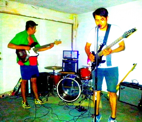 discotays's profile picture. queerpostpunk/queerpostsurf