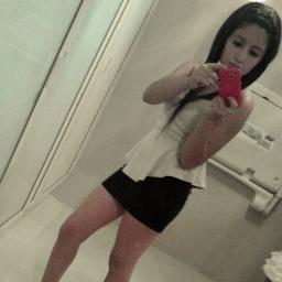 No te averguenzes de dios,porque en el momento en que te sientas solo,no lo estas,el esta contigo siempre♥!