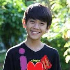 cita-cita merupakan impian kita dimasa depan.  jadi, raihlah cita-cita mu itu setinggi langit