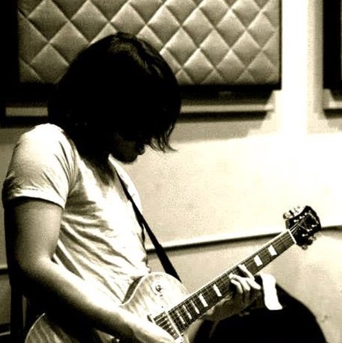 Lead Guitarist for Various Artist: Professional Guitar Player/Songwriter/Teacher Living in Birmingham AL
