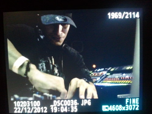 ReloadDrumnBass's profile picture. Diseñador Gráfico / Audiovisuales Vs. Photoshoots / Fundador de @CujiSonico y #Skateboarding! FALCON-VE! / Dj / Producer ► #HipHop #DnB #DubStep #ChemicalBeats