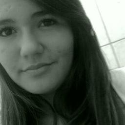 - o rosto lindo e o sorriso encantador (8*