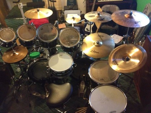 Hello! I am a drummer trying to make it in the world. Follow for drumming news, personal blogs and maybe even some drumming videos.