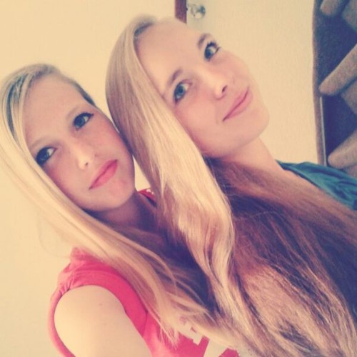 hou van jou schatje ! xanoniem.  hou super veel van jou xdjoon.  je bent me schatje .. x