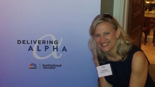 Global operations Institutional Investor, previously nationally ranked comedienne, Broadway performer, mental health advocate, diversity and inclusion ally