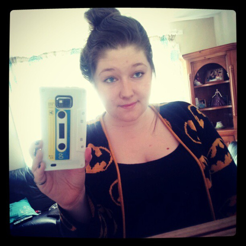 im josie farren, i am 15, i live in dublin, i LOVE ONE DIRECTION **THEY ARE MY LYF** follow me and il follow you back , directioners forever!33