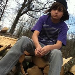 love linkin park, love jurassic park love transformers 3,play minecraft alot,play on xbox live