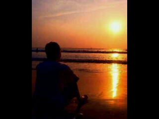 disinierwin's profile picture. Don't just stay in your place, look around and do something