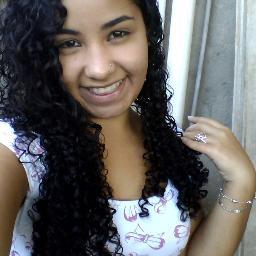 . beija tua boca fez meu coração querer olha pra frente, me dá tua mão e vem que o amor já separou oque é dá gente ♫ . tte amo meu bbê Guilherme Kalen s2.