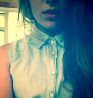 ...just a girl really..umm, yeah? Ohh! I have a wonderful 'boyfriemd' too who i love to bits&bits;)! #JoeGoldsmithILoveYou xoxoxo