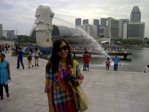 I Luv my job : dosen, WO, wirausaha, koreografer tari, budayawan, penari, Cinta OrTu & calon suami