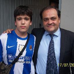 Orgulloso Youtuber, baloncesto, videojuegomaniaco
