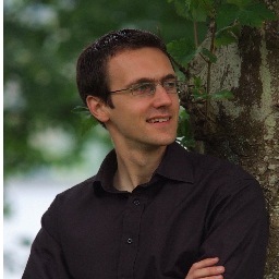 Pianist, conductor, cyclist, runner, mountain-lover.